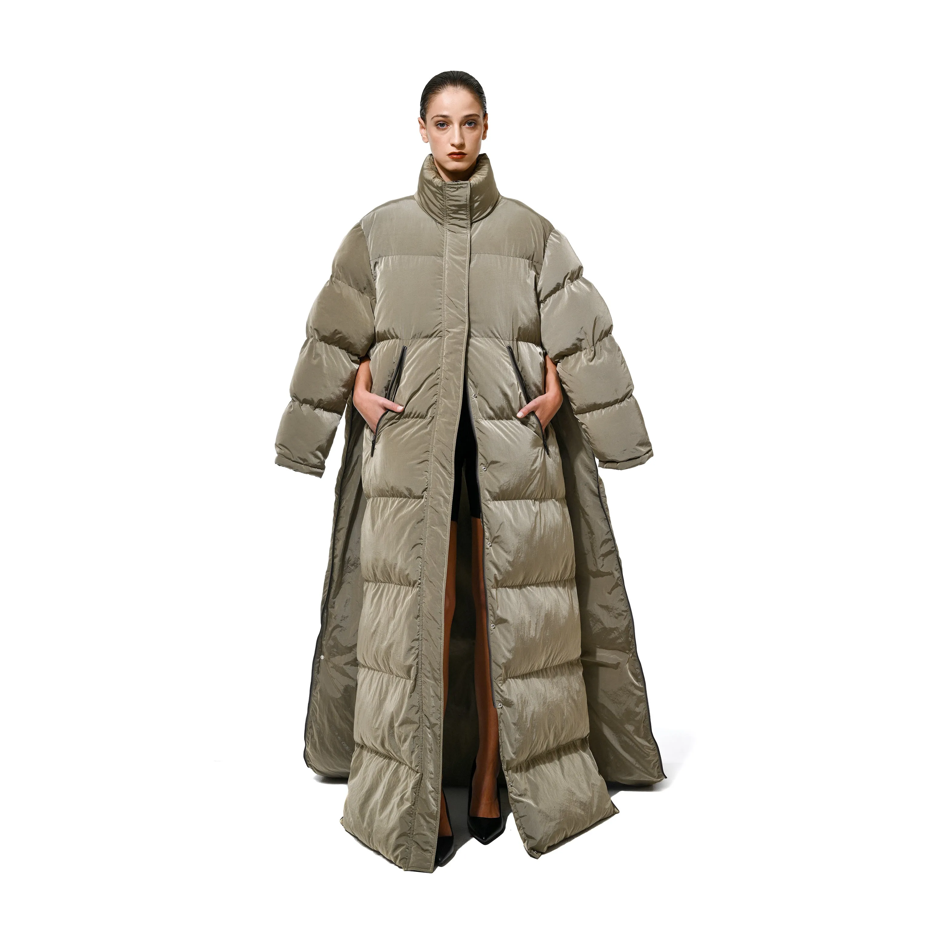 ELONGATED PADDED PUFFER - LIGHT SILVER GREY