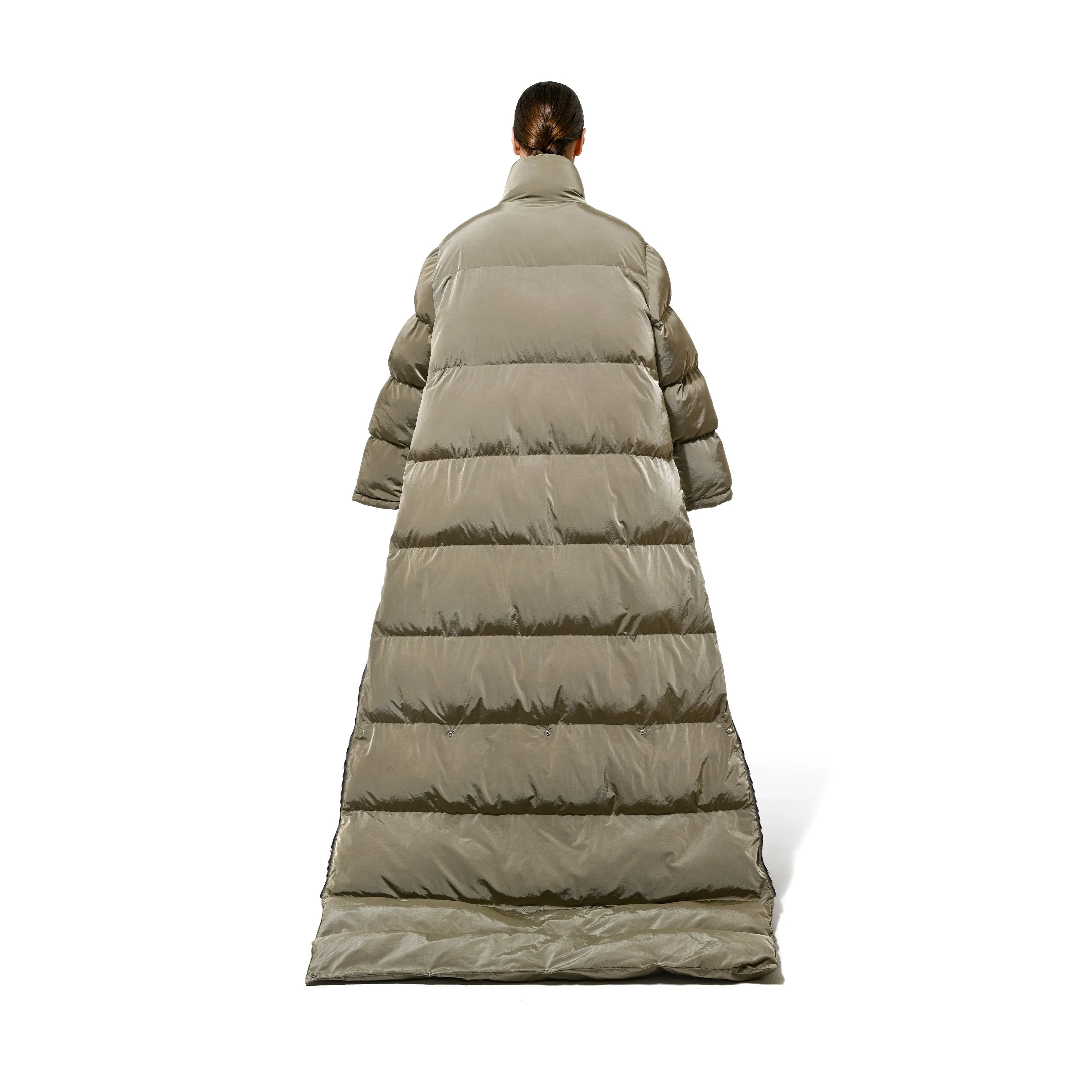 ELONGATED PADDED PUFFER - LIGHT SILVER GREY